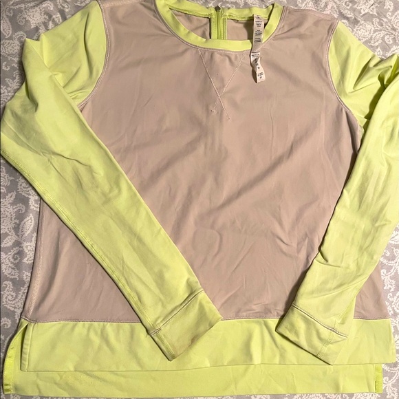 Lululemon Long Sleeve - Picture 1 of 5